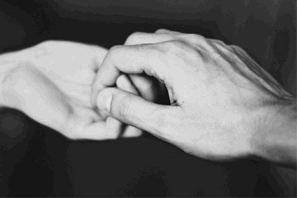 NEVALONE 13001 MARSEILLE Never alone